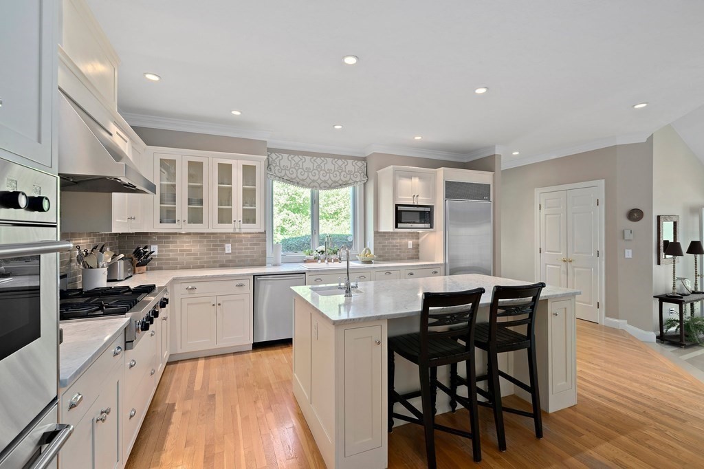 21 Stonybrook Road Marshfield, MA 02050 - Photo 6 of 40 Gallery Image 6