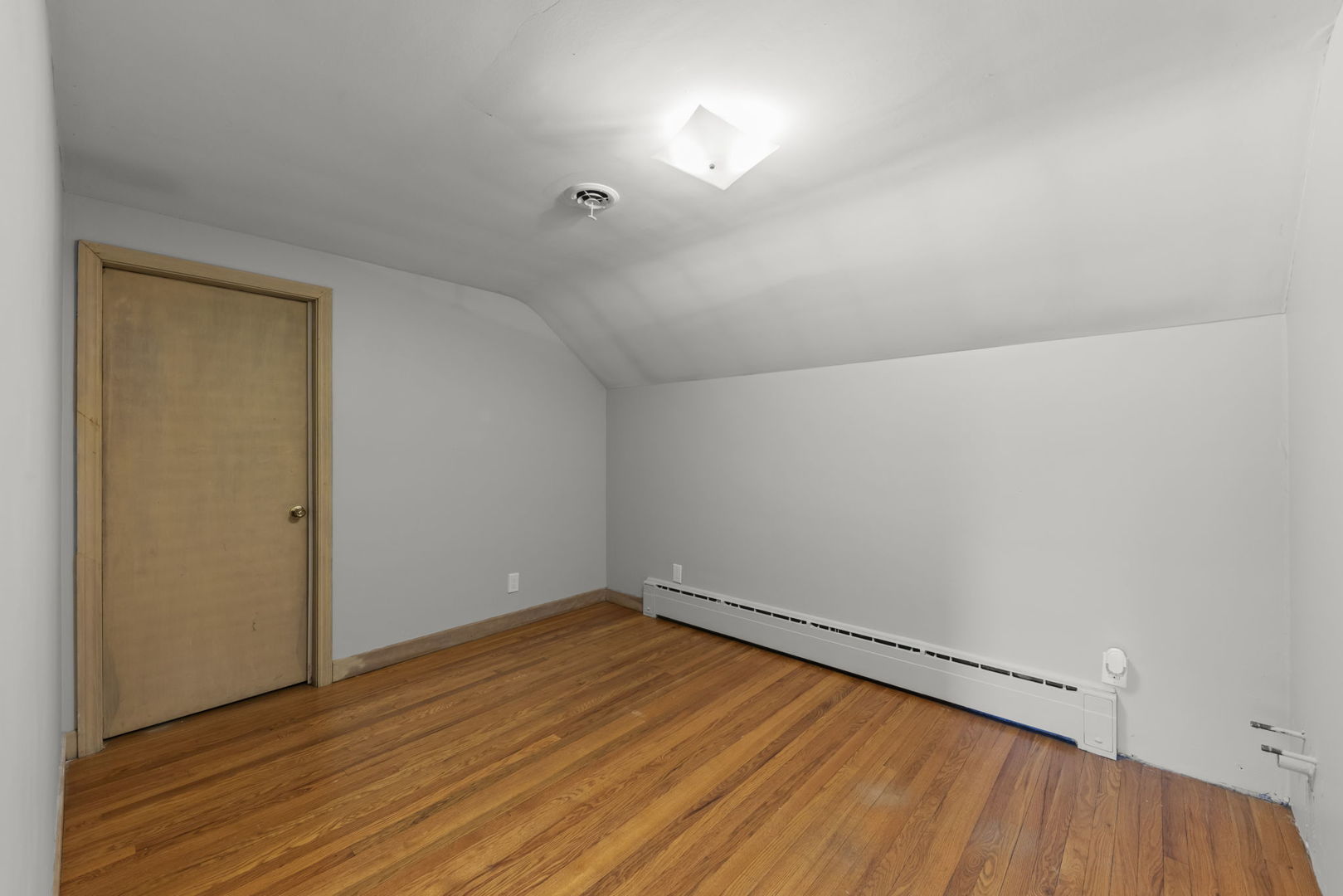175 South Harrison Avenue Aurora, IL 60506 - Photo 22 of 25 a view of empty room with wooden floor