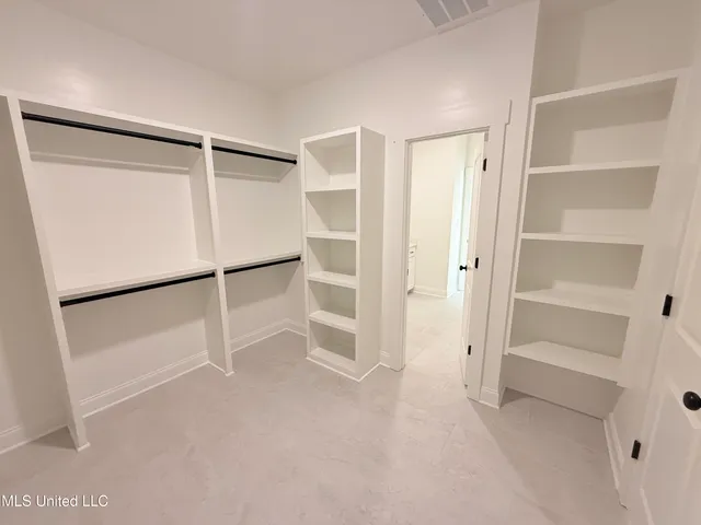 $428,900 | 1488 Creekside Lane, Hernando, MS 38632