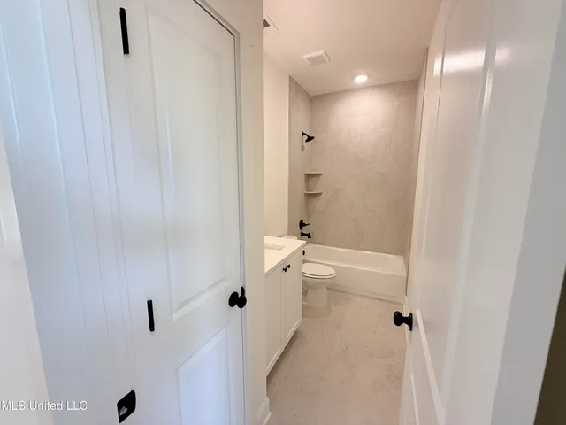 $428,900 | 1488 Creekside Lane, Hernando, MS 38632