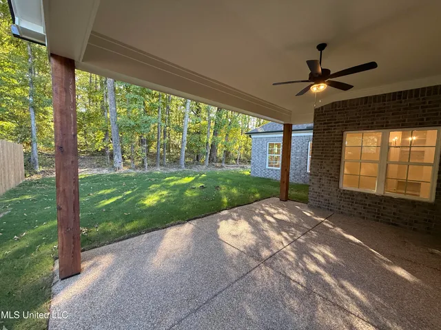 $428,900 | 1488 Creekside Lane, Hernando, MS 38632