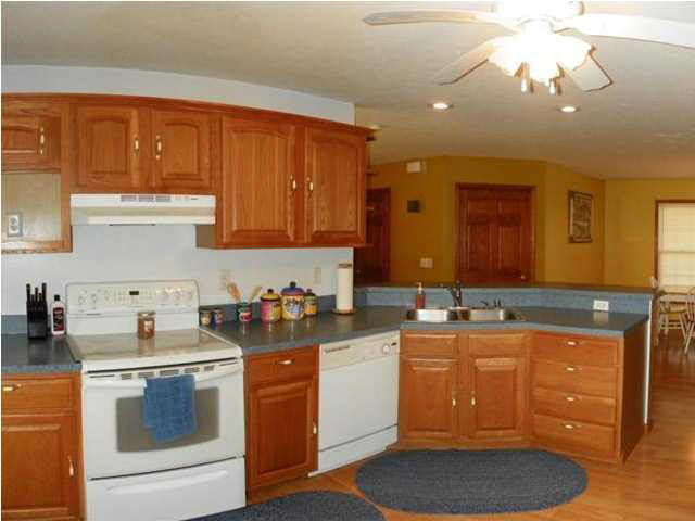 5269 Housebridge Road Corydon, KY 42406 - Photo 9 of 30 Gallery Image 9