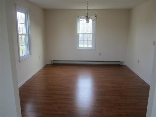 29 Vincent Road Attleboro, MA 02703 - Photo 8 of 20 Gallery Image 8