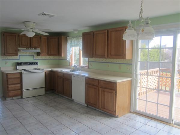 29 Vincent Road Attleboro, MA 02703 - Photo 9 of 20 Gallery Image 9
