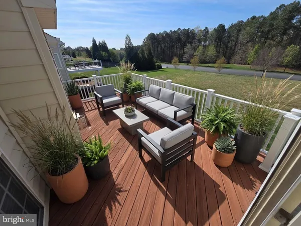 $669,990 | 5104 Sewells Pointe Drive, Fredericksburg, VA 22407