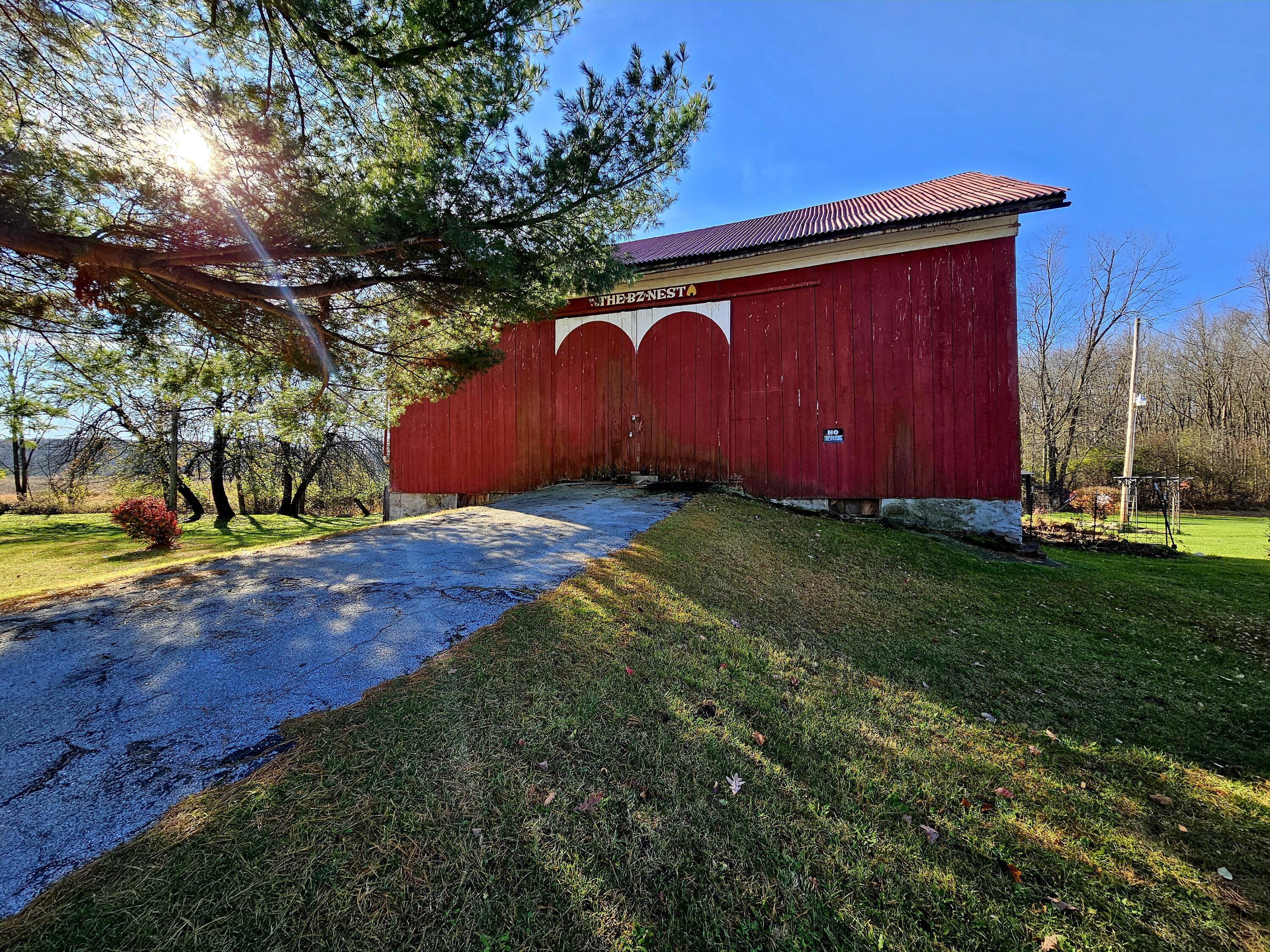 4175 Springport Road Jackson, MI 49201 - Photo 3 of 22 20241108_102515
