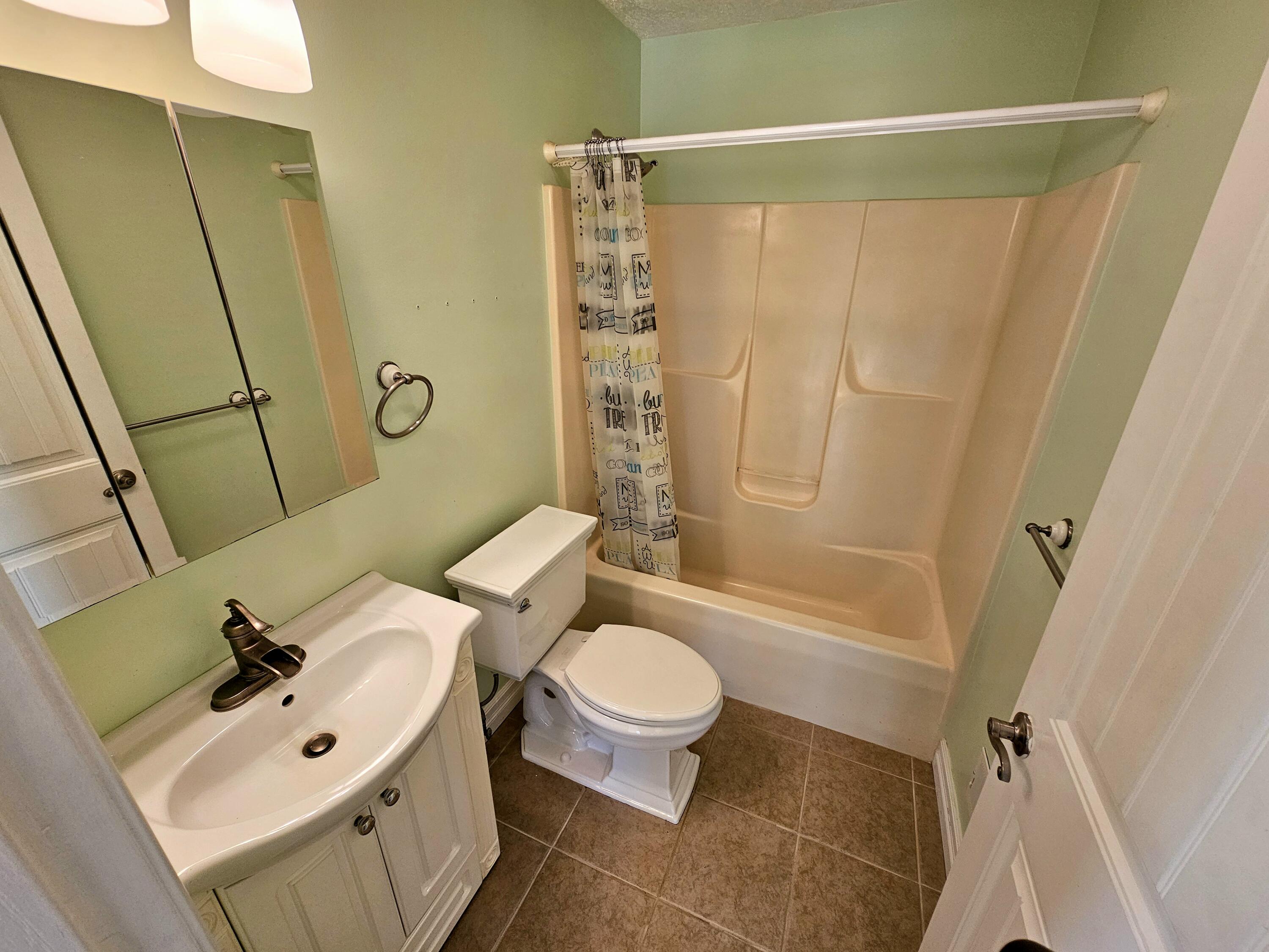 4175 Springport Road Jackson, MI 49201 - Photo 9 of 22 20241108_105640