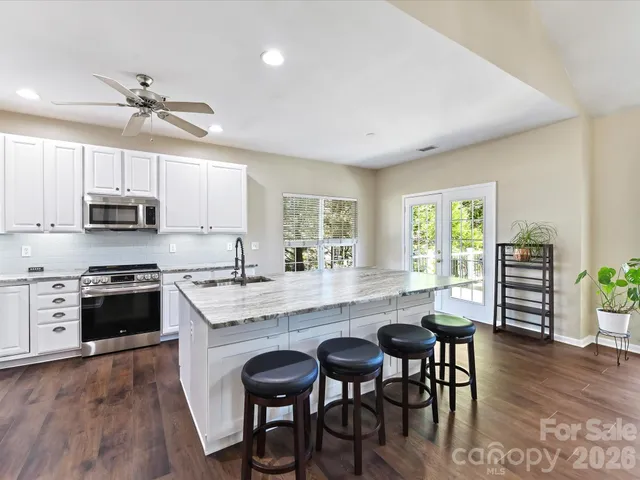 $750,000 | 19716 Outermark Lane, Cornelius, NC 28031