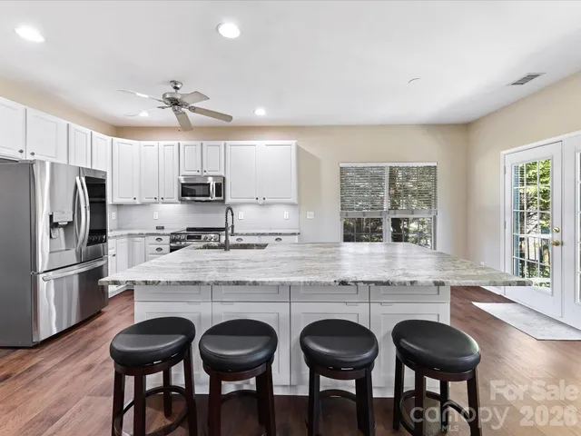 $750,000 | 19716 Outermark Lane, Cornelius, NC 28031