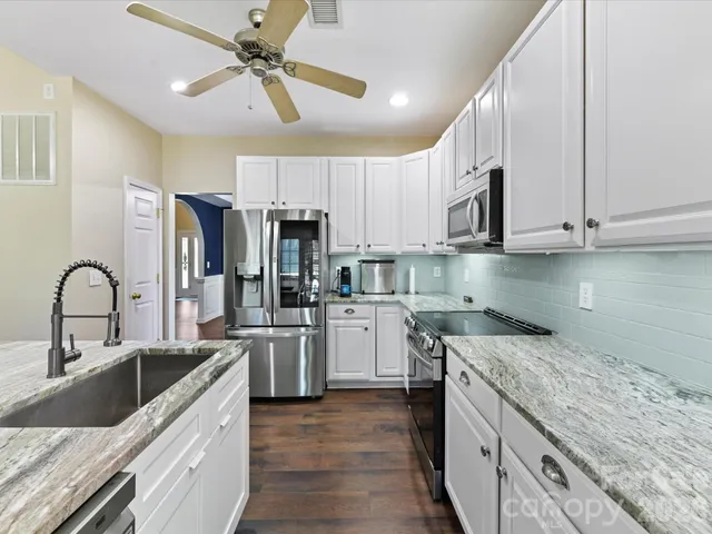 $750,000 | 19716 Outermark Lane, Cornelius, NC 28031