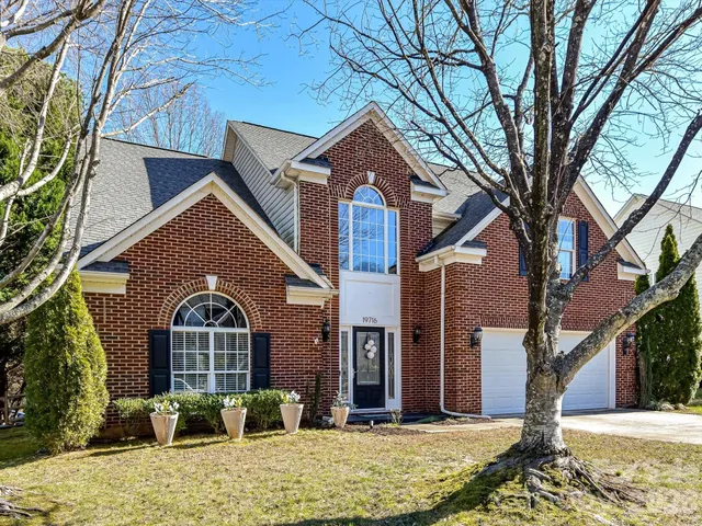 $750,000 | 19716 Outermark Lane, Cornelius, NC 28031