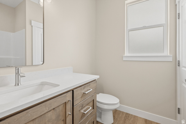 157 West 100 South Joseph, UT 84739 - Photo 21 of 30 Full bath featuring vanity and light wood-style floors