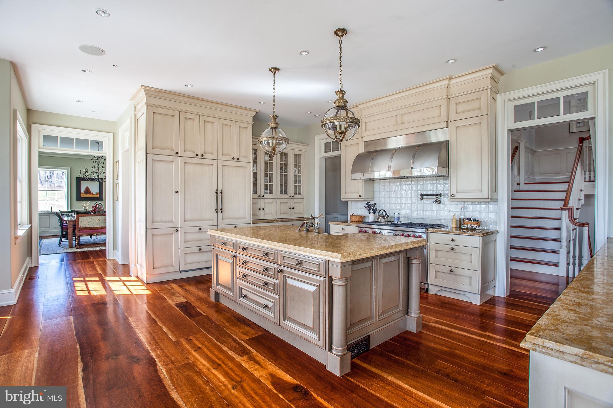 5811 Ridgeview Drive Doylestown, PA 18902 - Photo 12 of 35 Gallery Image 12