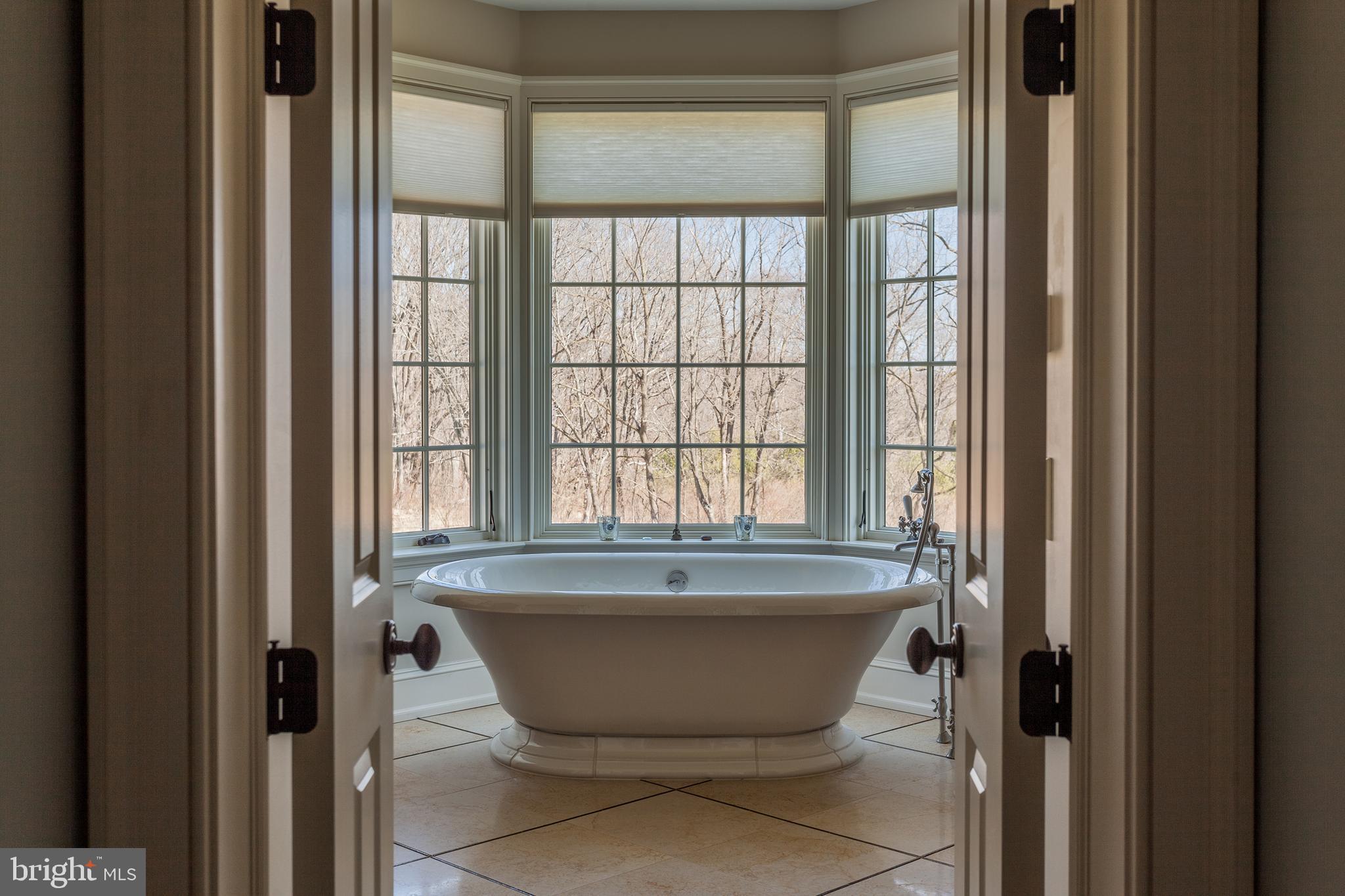 5811 Ridgeview Drive Doylestown, PA 18902 - Photo 22 of 35 Gallery Image 22