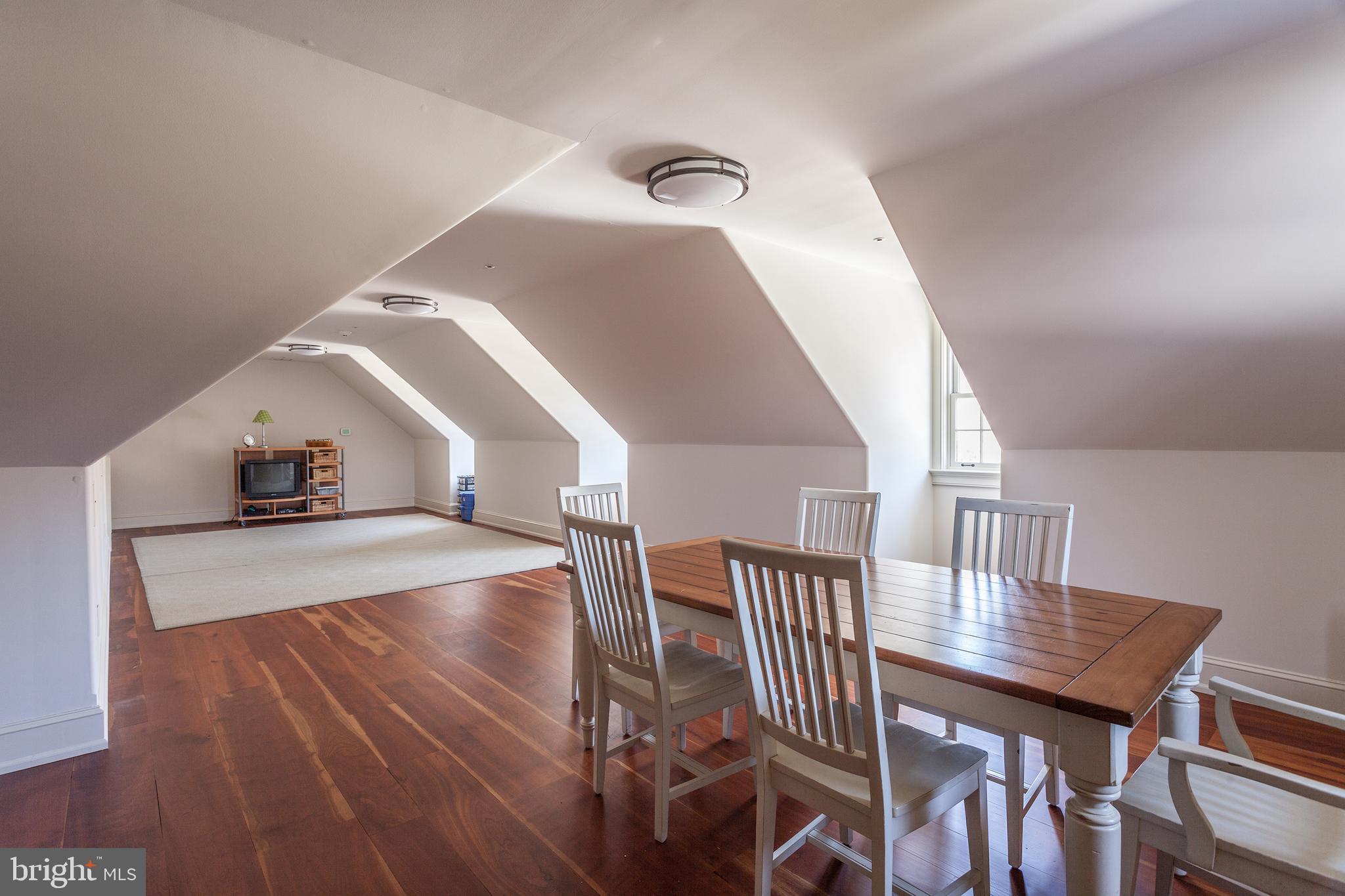 5811 Ridgeview Drive Doylestown, PA 18902 - Photo 31 of 35 Gallery Image 31