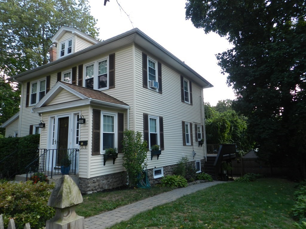 5 Hamill Road Worcester, MA 01602 - Photo 2 of 28 Gallery Image 2