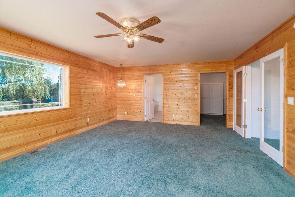 18655 Innes Market Road Bend, OR 97703 - Photo 18 of 28 RileyVisuals-10