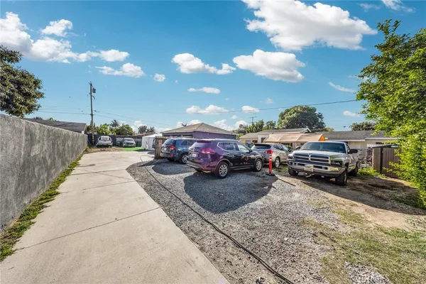 $850,000 | 3218 Euclid Avenue, Lynwood, CA 90262