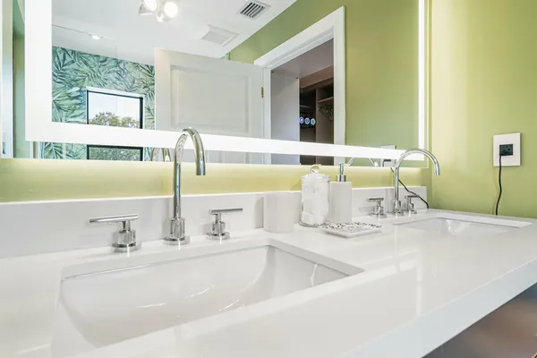 $12,000 | 3714 South Olive Avenue, West Palm Beach, FL 33405