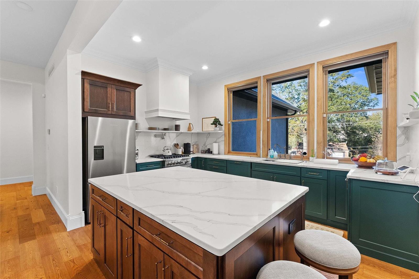 4512 Ringer Road St. Louis, MO 63129 - Photo 12 of 35