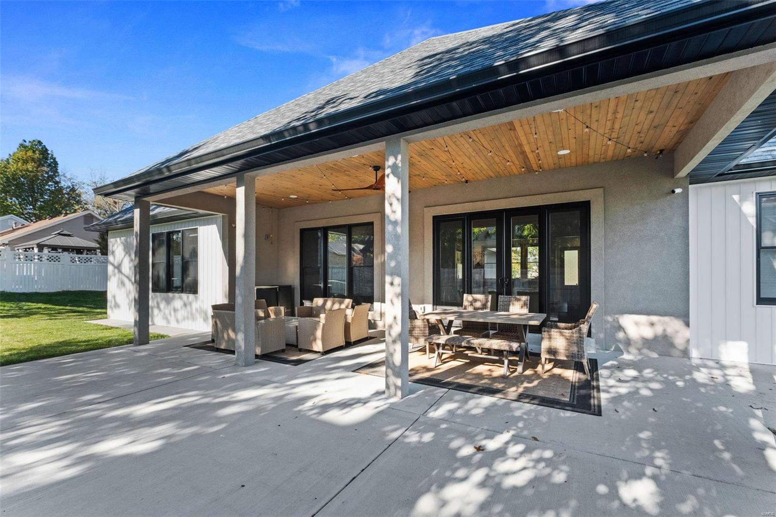 4512 Ringer Road St. Louis, MO 63129 - Photo 31 of 35