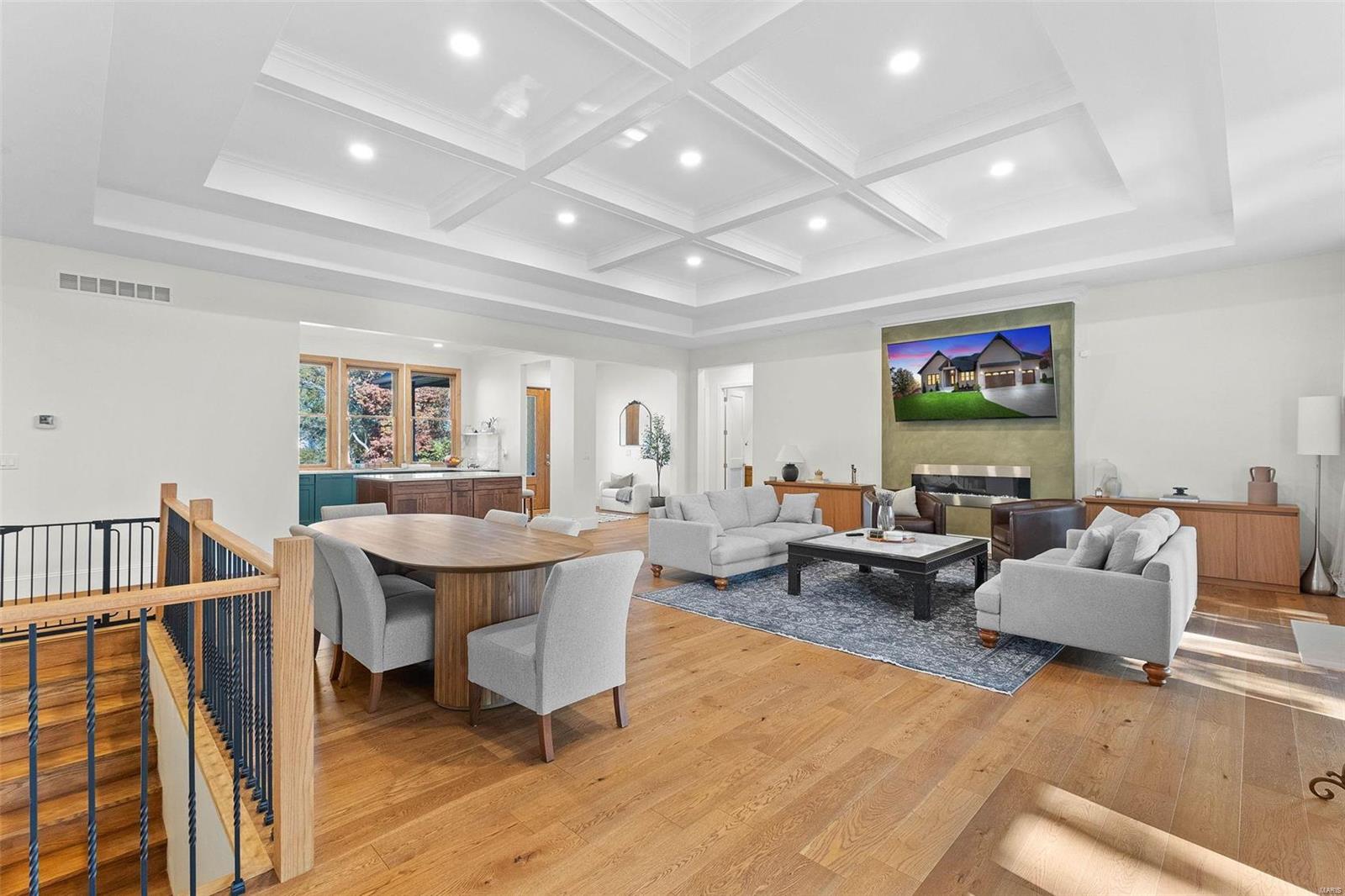 4512 Ringer Road St. Louis, MO 63129 - Photo 7 of 35