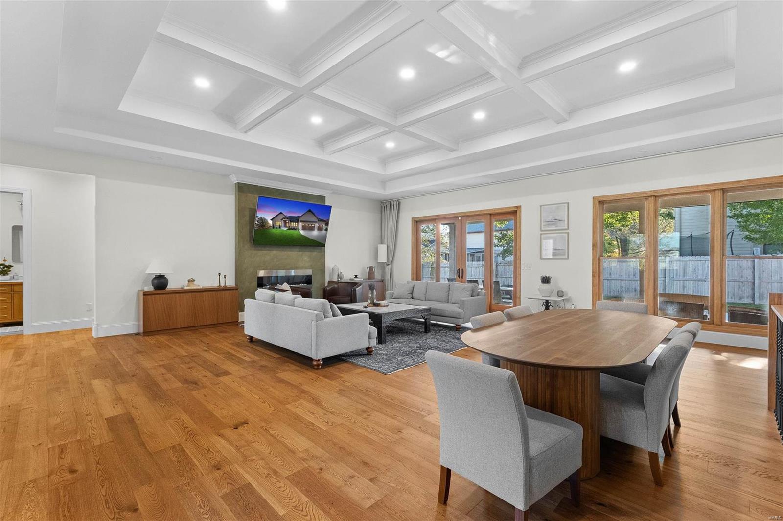 4512 Ringer Road St. Louis, MO 63129 - Photo 8 of 35