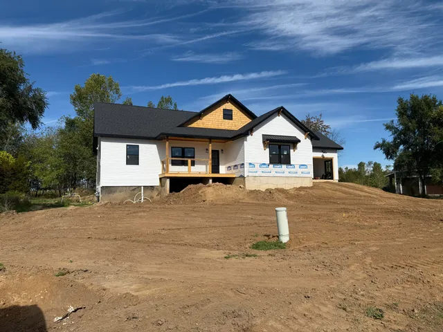 $725,000 | 14554 C.B.MacDonald Way, Vicksburg, MI 49097