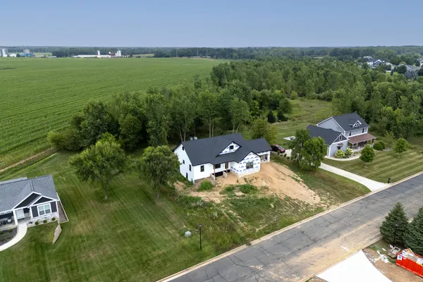 $725,000 | 14554 C.B.MacDonald Way, Vicksburg, MI 49097