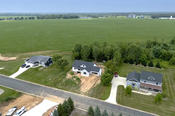 $725,000 | 14554 C.B.MacDonald Way, Vicksburg, MI 49097