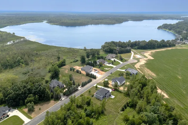 $725,000 | 14554 C.B.MacDonald Way, Vicksburg, MI 49097