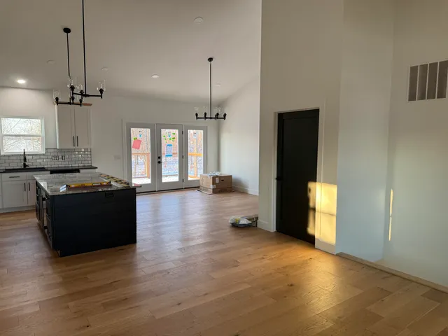 $725,000 | 14554 C.B.MacDonald Way, Vicksburg, MI 49097