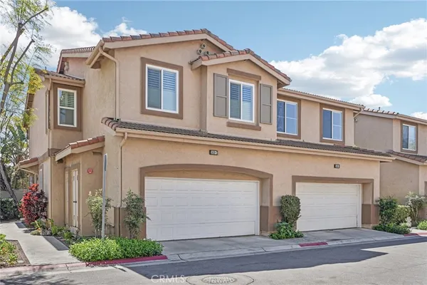 $939,000 | 3406 East Lochleven Lane, Unit B, Orange, CA 92869