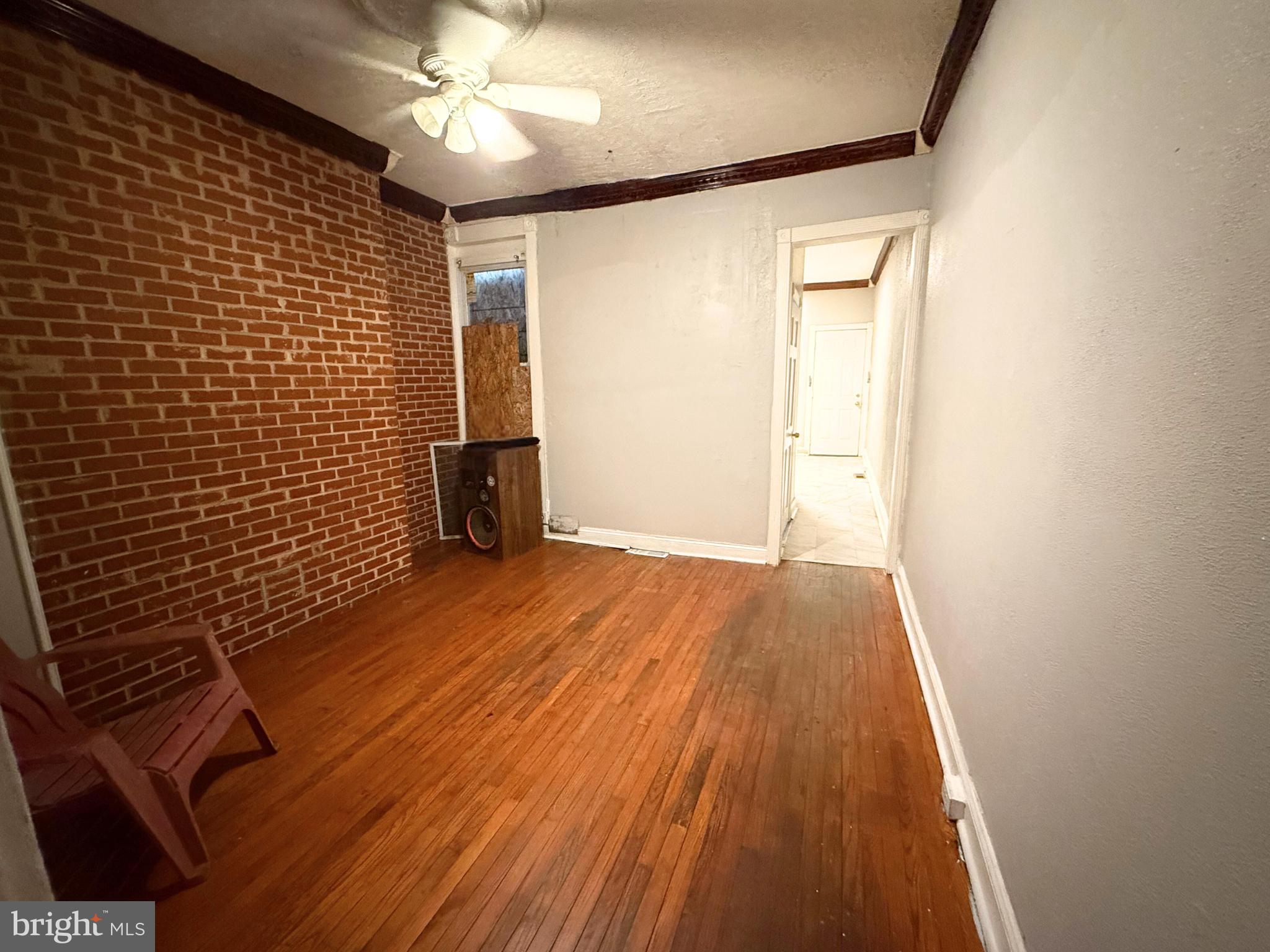 2115 McCulloh Street Baltimore, MD 21217 - Photo 4 of 22 Dining room.