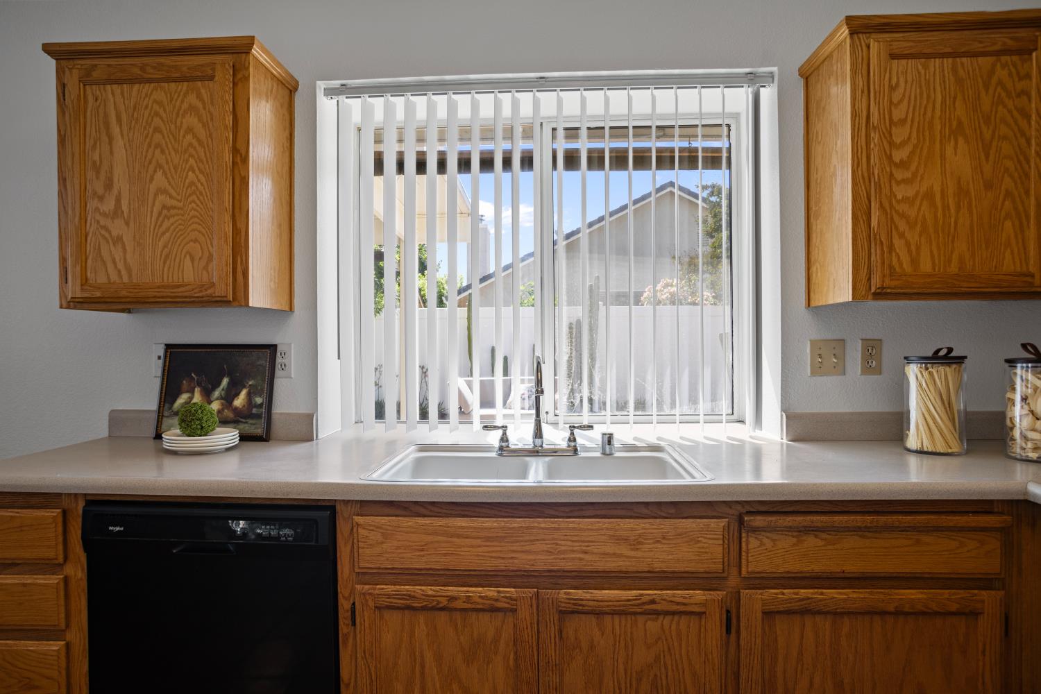 4372 Bardini Way Turlock, CA 95382 - Photo 14 of 38