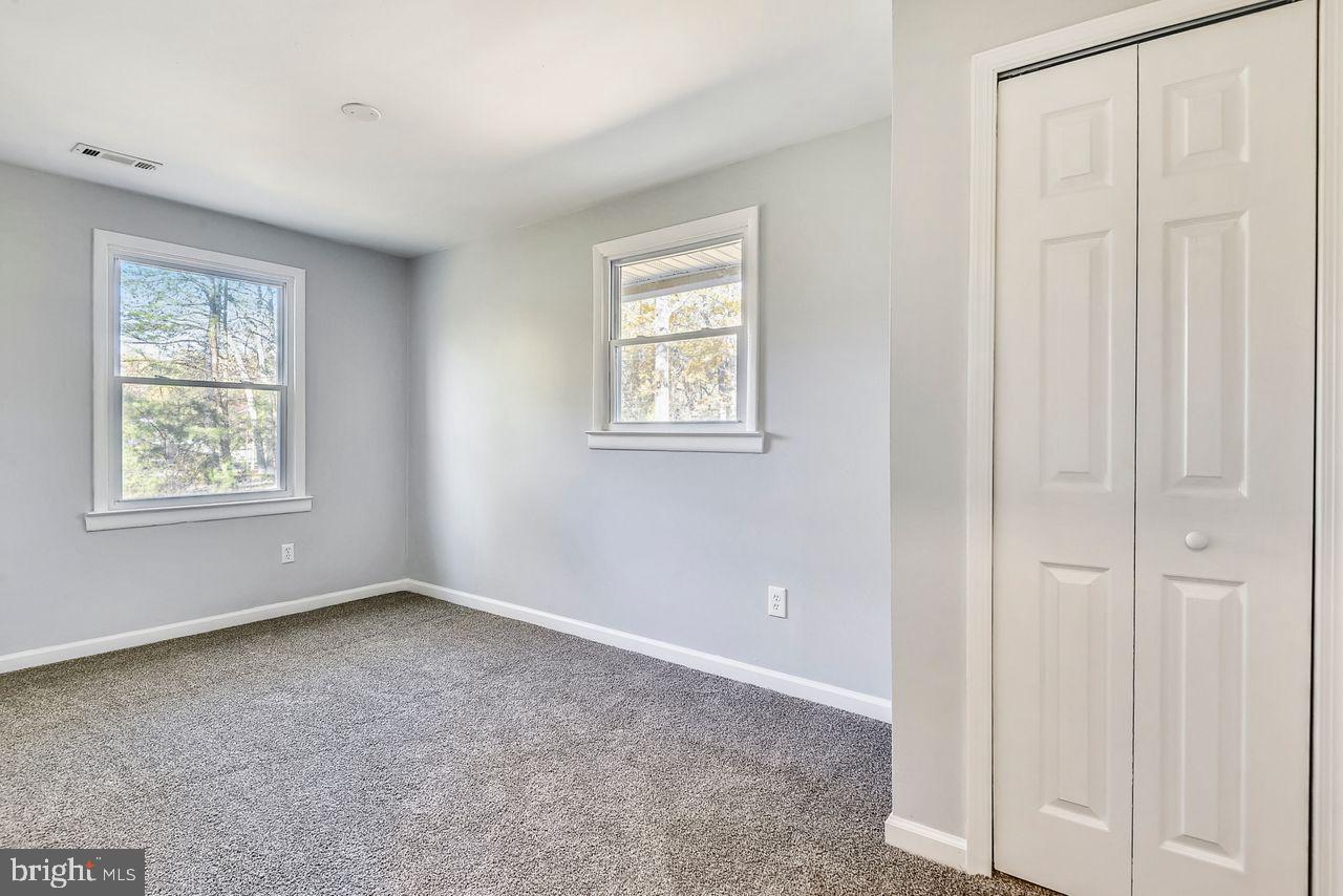 278 North Ferry Point Road Pasadena, MD 21122 - Photo 22 of 36 4th bedroom