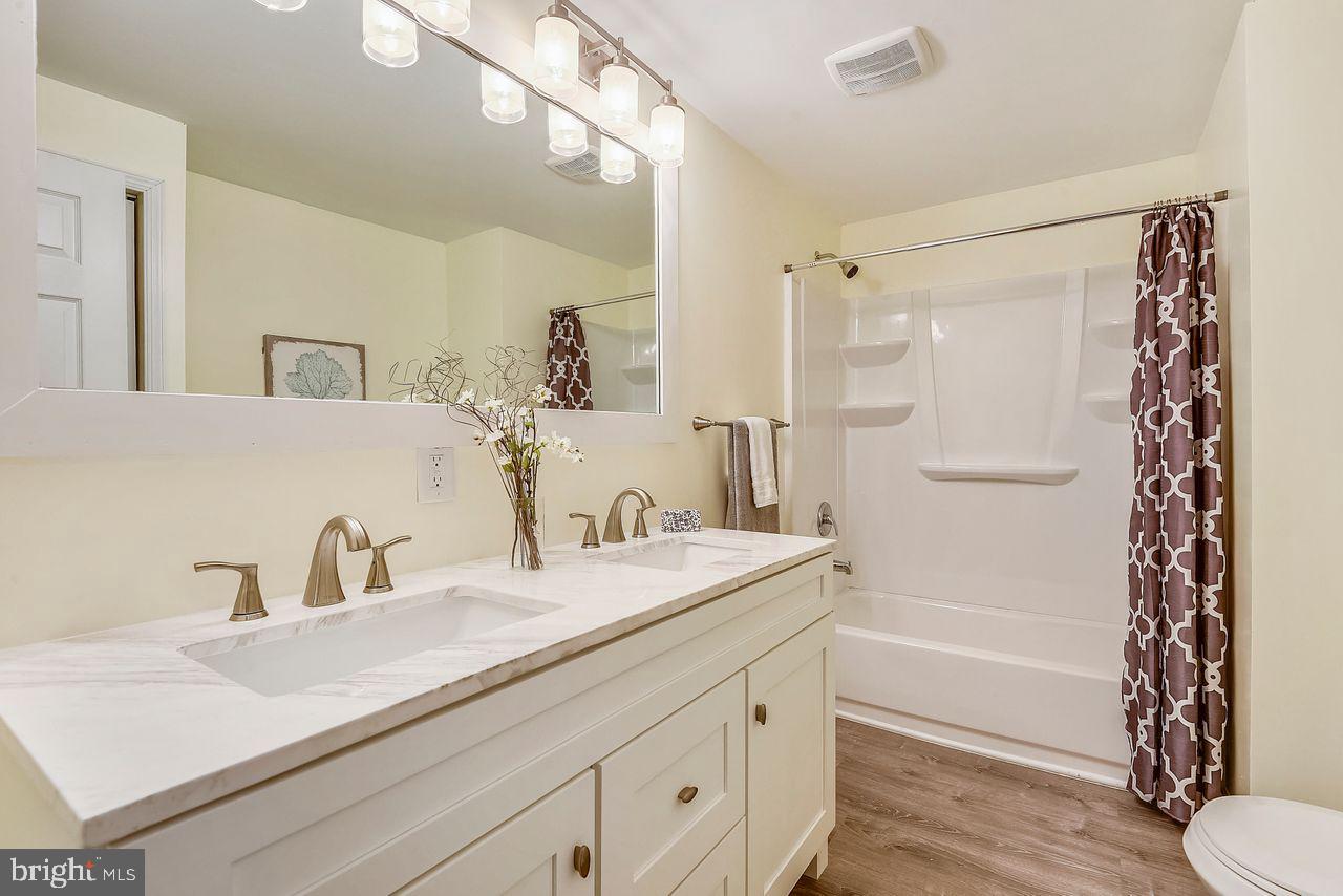 278 North Ferry Point Road Pasadena, MD 21122 - Photo 29 of 36 Lower level full bath