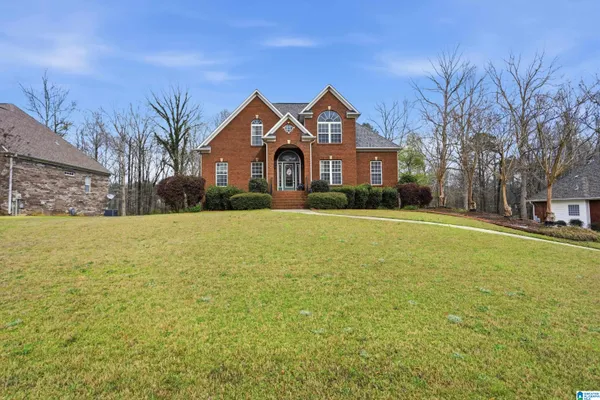 $433,500 | 6043 Lakeside Drive, Mount Olive, AL 35117