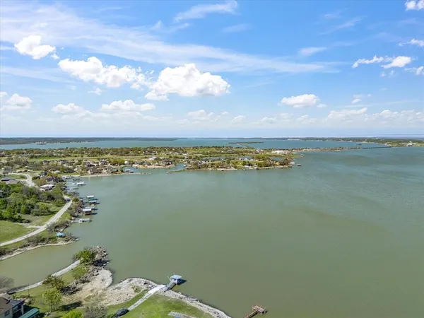 $650,000 | 707 Marco Drive, Runaway Bay, TX 76426