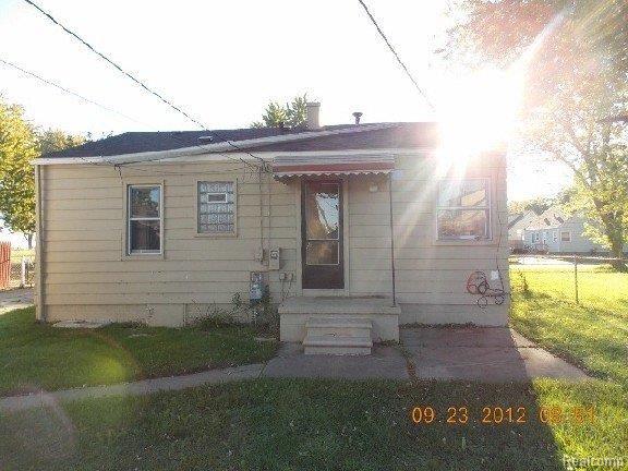 21631 Waltham Road Warren, MI 48089 - Photo 8 of 9 zz-mfsopt-DSCN1371 (640x480).jpg