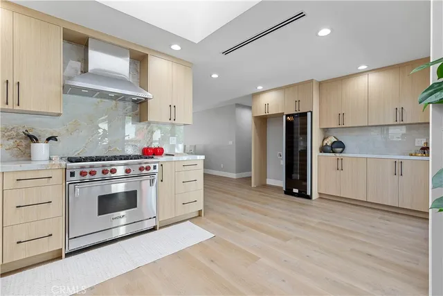 $1,699,999 | 16081 Windemeir Lane, Huntington Beach, CA 92647