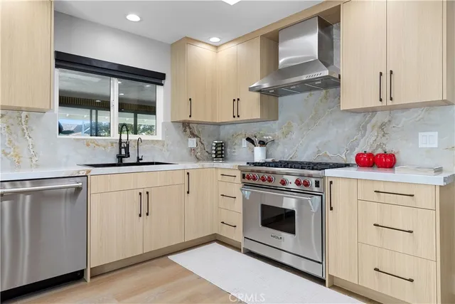 $1,699,999 | 16081 Windemeir Lane, Huntington Beach, CA 92647