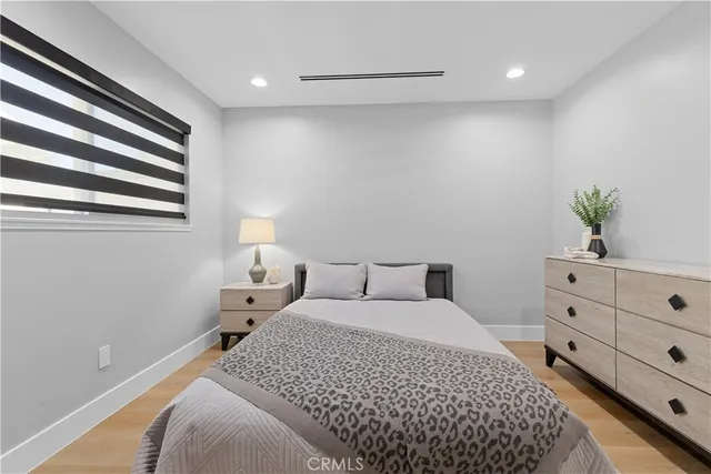 $1,699,999 | 16081 Windemeir Lane, Huntington Beach, CA 92647