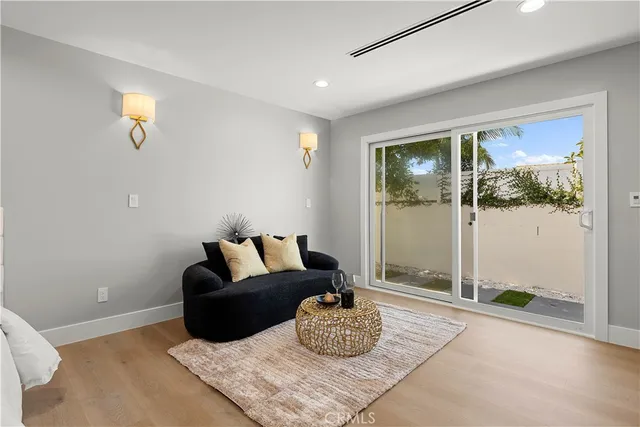 $1,699,999 | 16081 Windemeir Lane, Huntington Beach, CA 92647