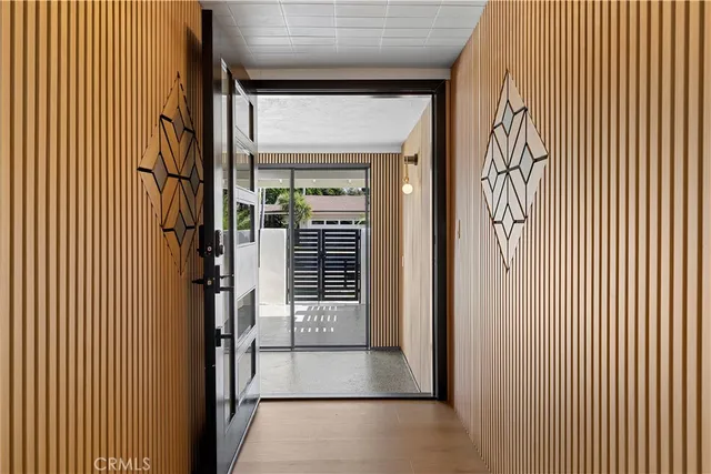 $1,699,999 | 16081 Windemeir Lane, Huntington Beach, CA 92647