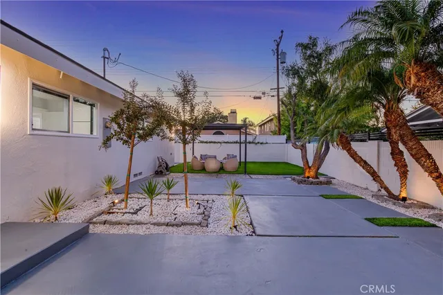 $1,699,999 | 16081 Windemeir Lane, Huntington Beach, CA 92647