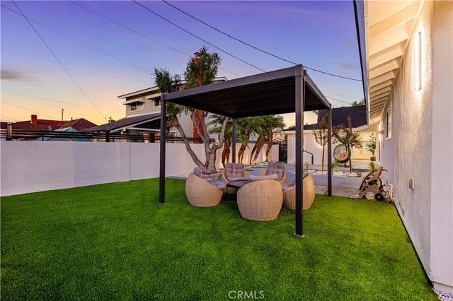 $1,699,999 | 16081 Windemeir Lane, Huntington Beach, CA 92647