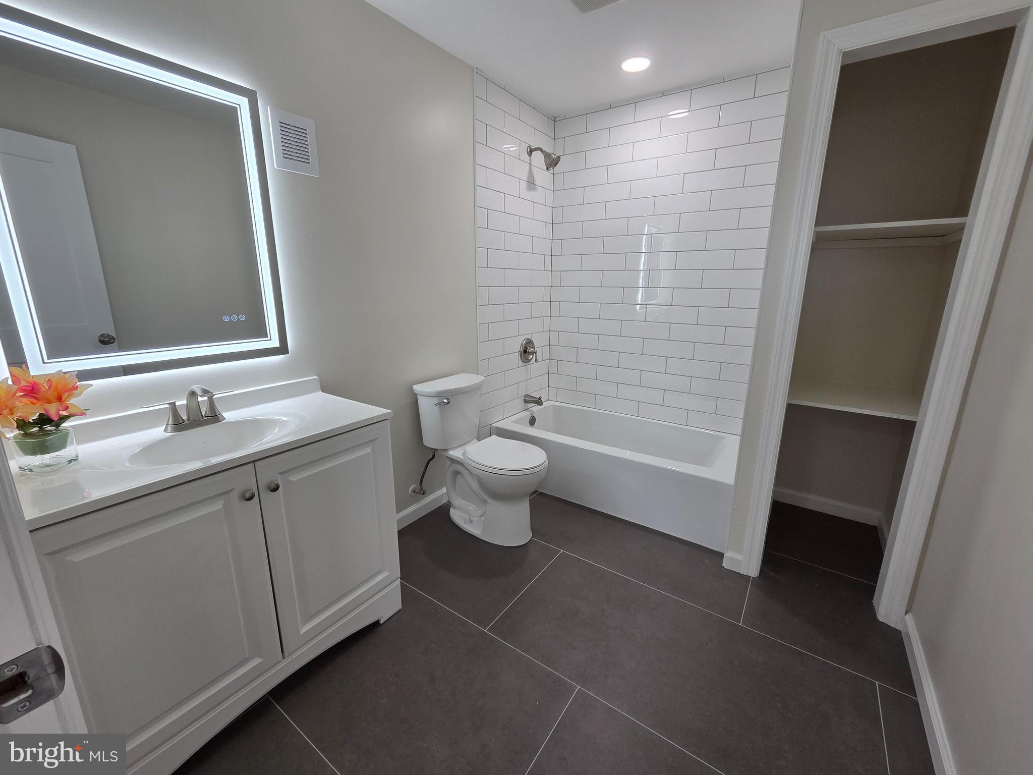 102 East Clements Bridge Road, Unit 2 Runnemede, NJ 08078 - Photo 9 of 18