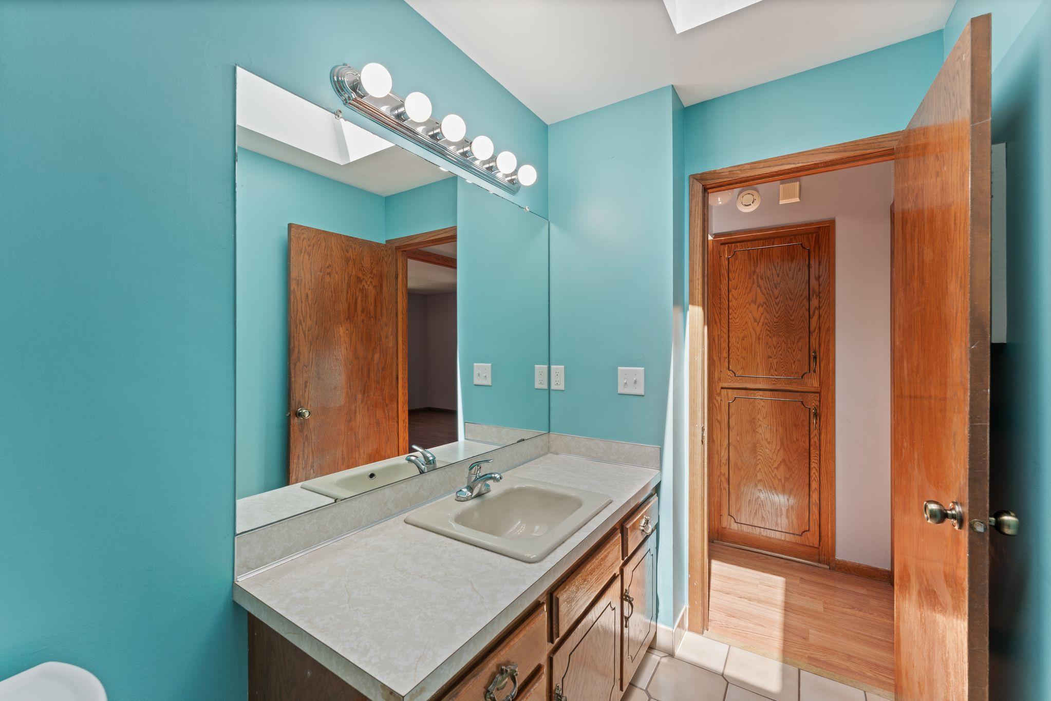 1889 Hamline Avenue North Falcon Heights, MN 55113 - Photo 17 of 34
