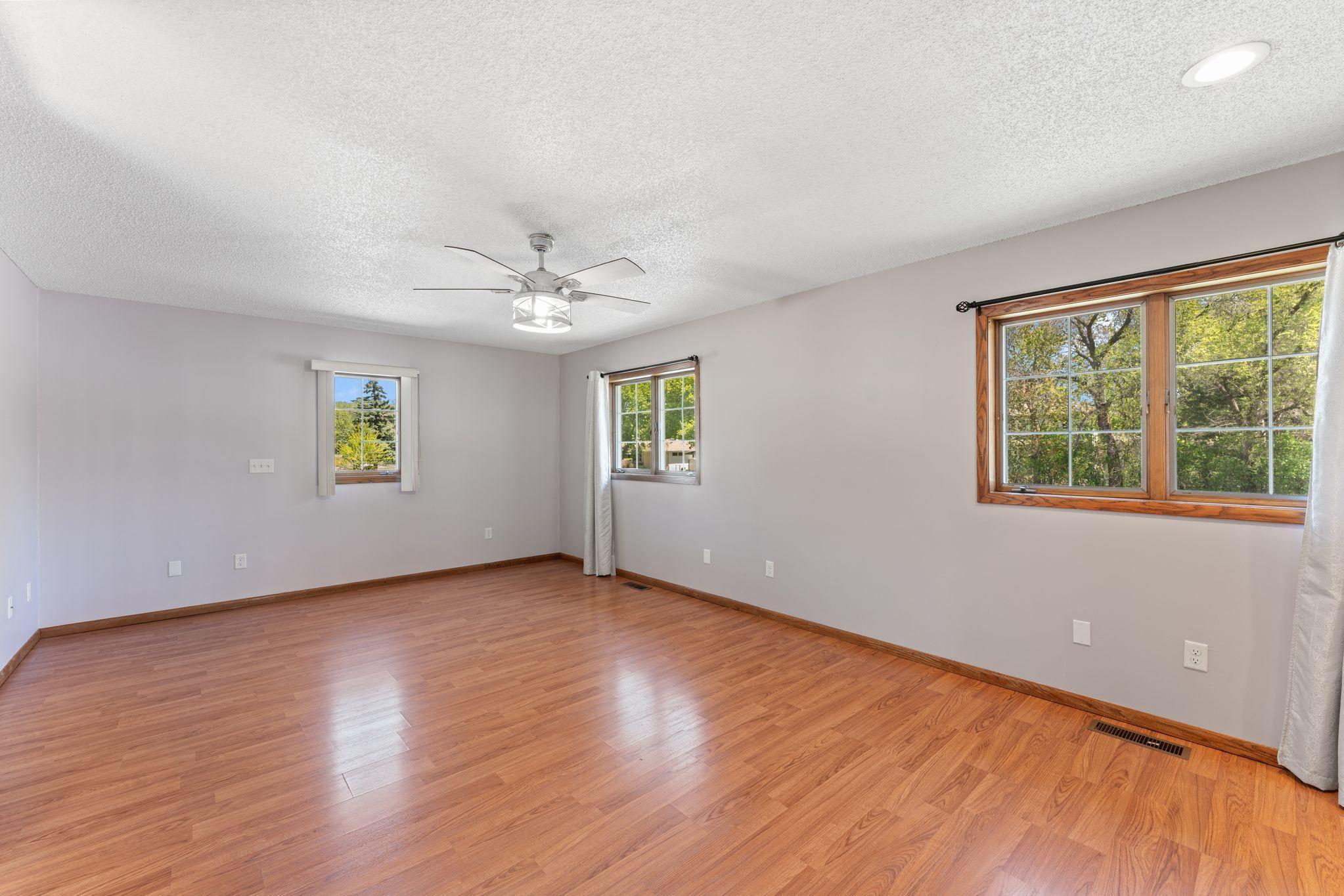 1889 Hamline Avenue North Falcon Heights, MN 55113 - Photo 21 of 34